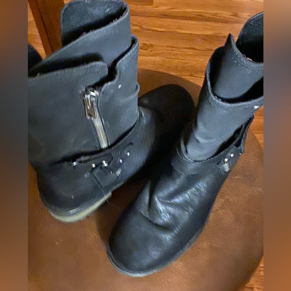 Woman’s boots